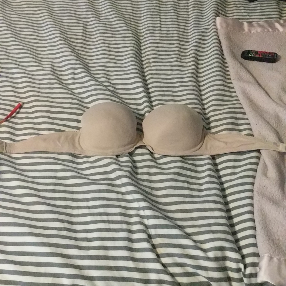 Strapless padded lift tan bra VS
